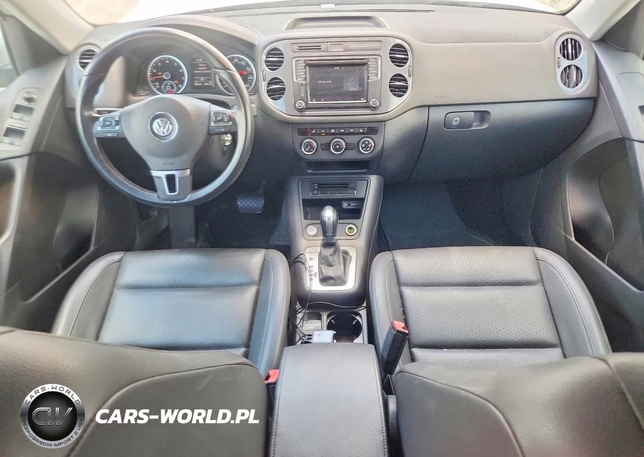 2017 Volkswagen Tiguan S VIN:WVGBV7AX2HK000267 - 8