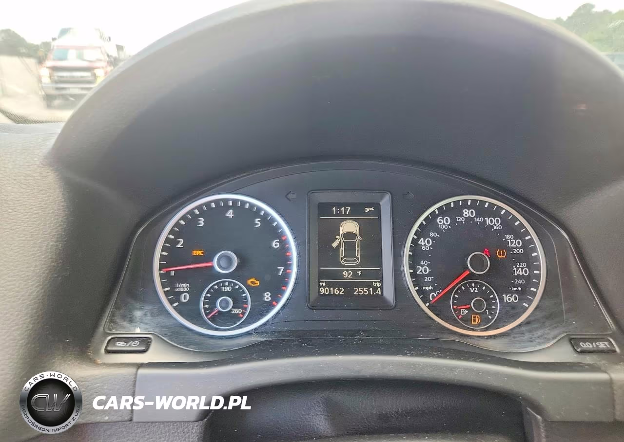 2017 Volkswagen Tiguan S VIN:WVGBV7AX2HK000267 - 9