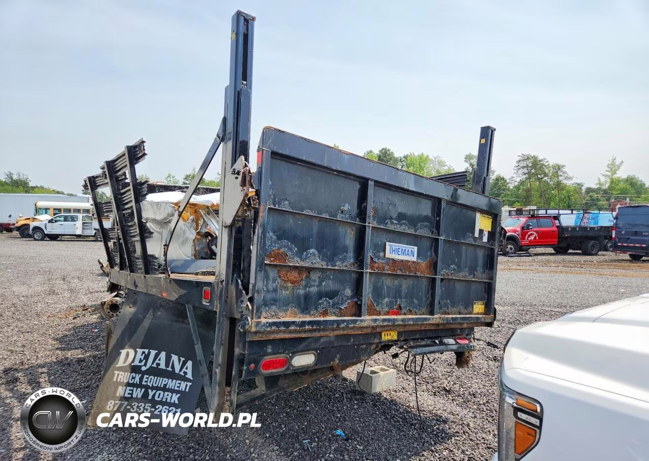 2018 Ford F550 Super Duty Flatbed Truck VIN:1FDUF5GT4JDA01395 - 6