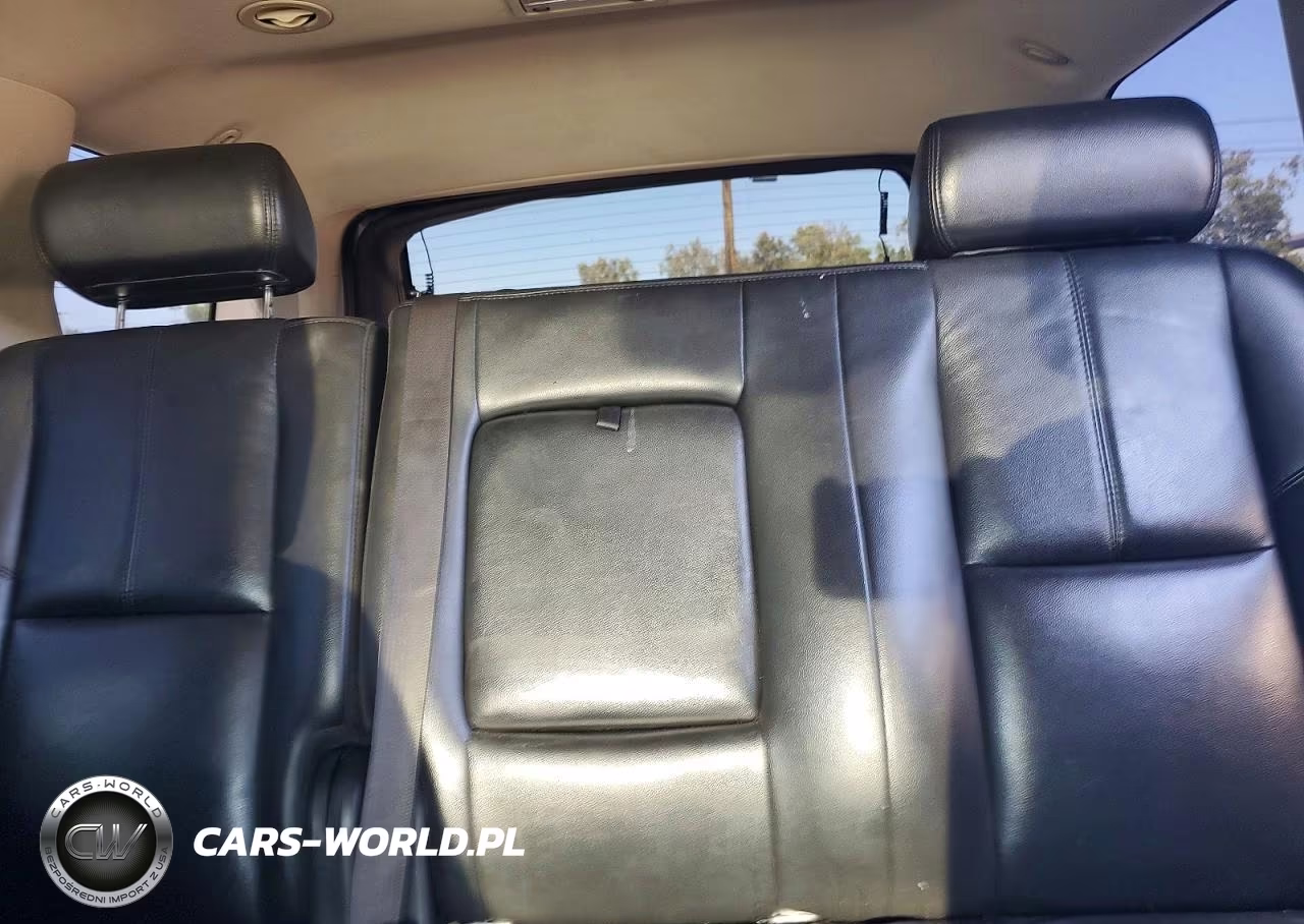2007 GMC Yukon VIN:1GKFC13J47J118783 - 10