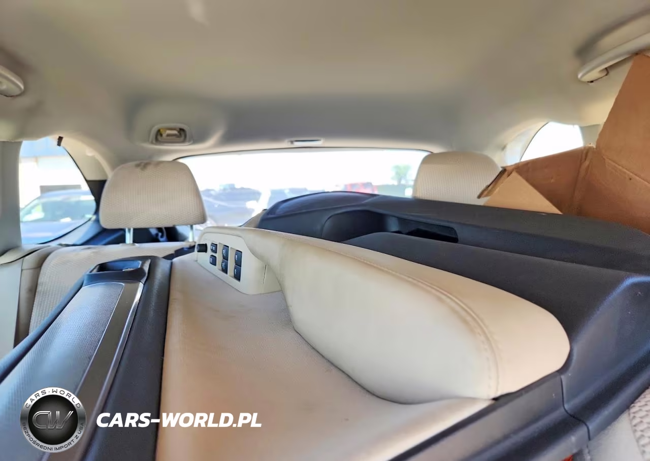 2019 Subaru Outback 2.5I Premium VIN:4S4BSAFC4K3220331 - 10