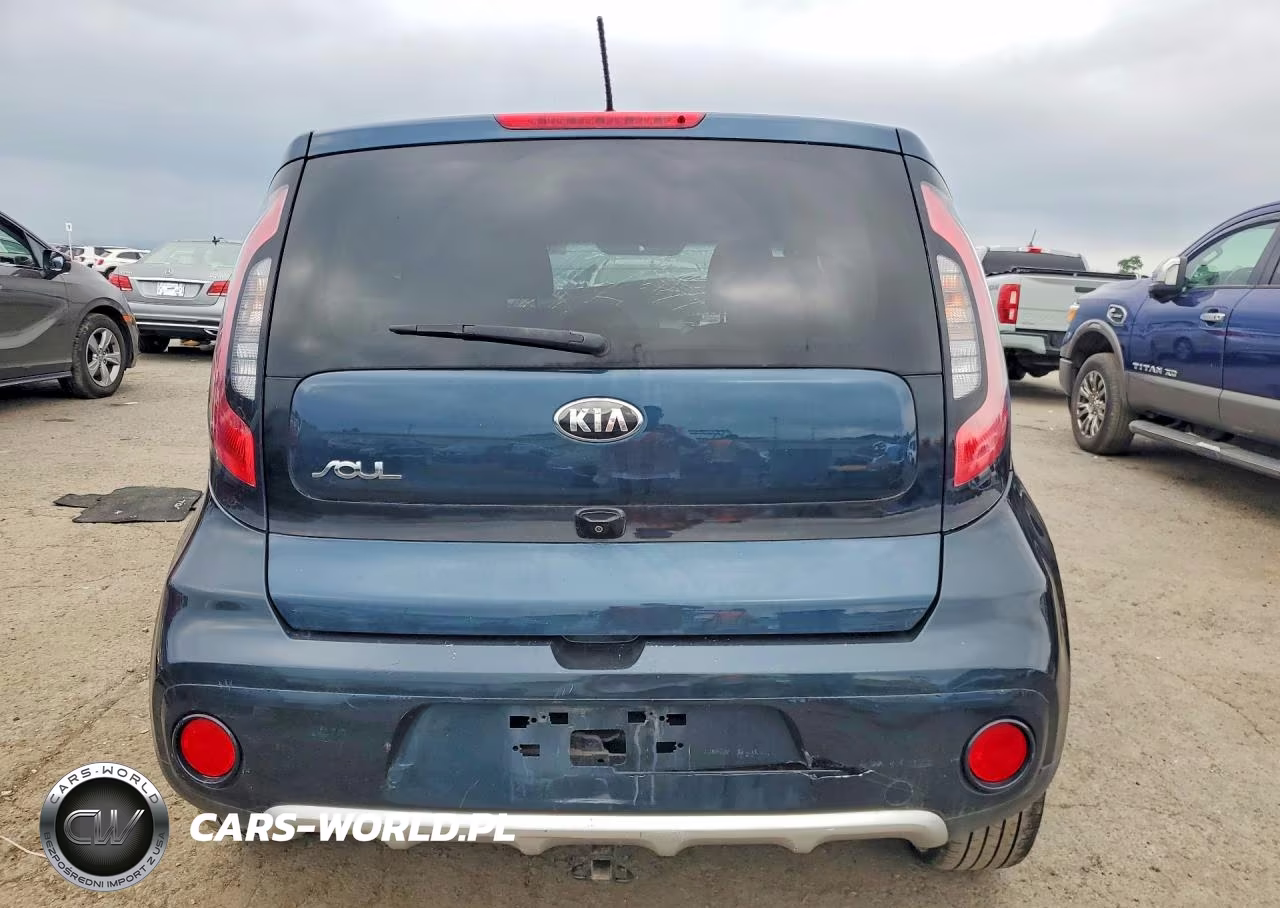 2018 Kia Soul + VIN:KNDJP3A50J7592598 - 6