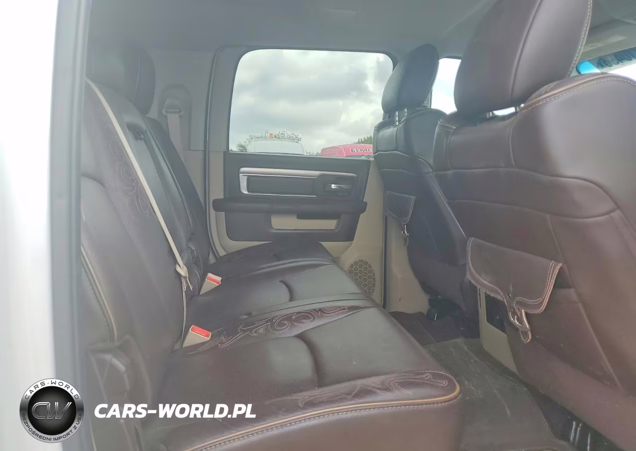2016 Ram 3500 Longhorn VIN:3C63R3NL6GG164678 - 10