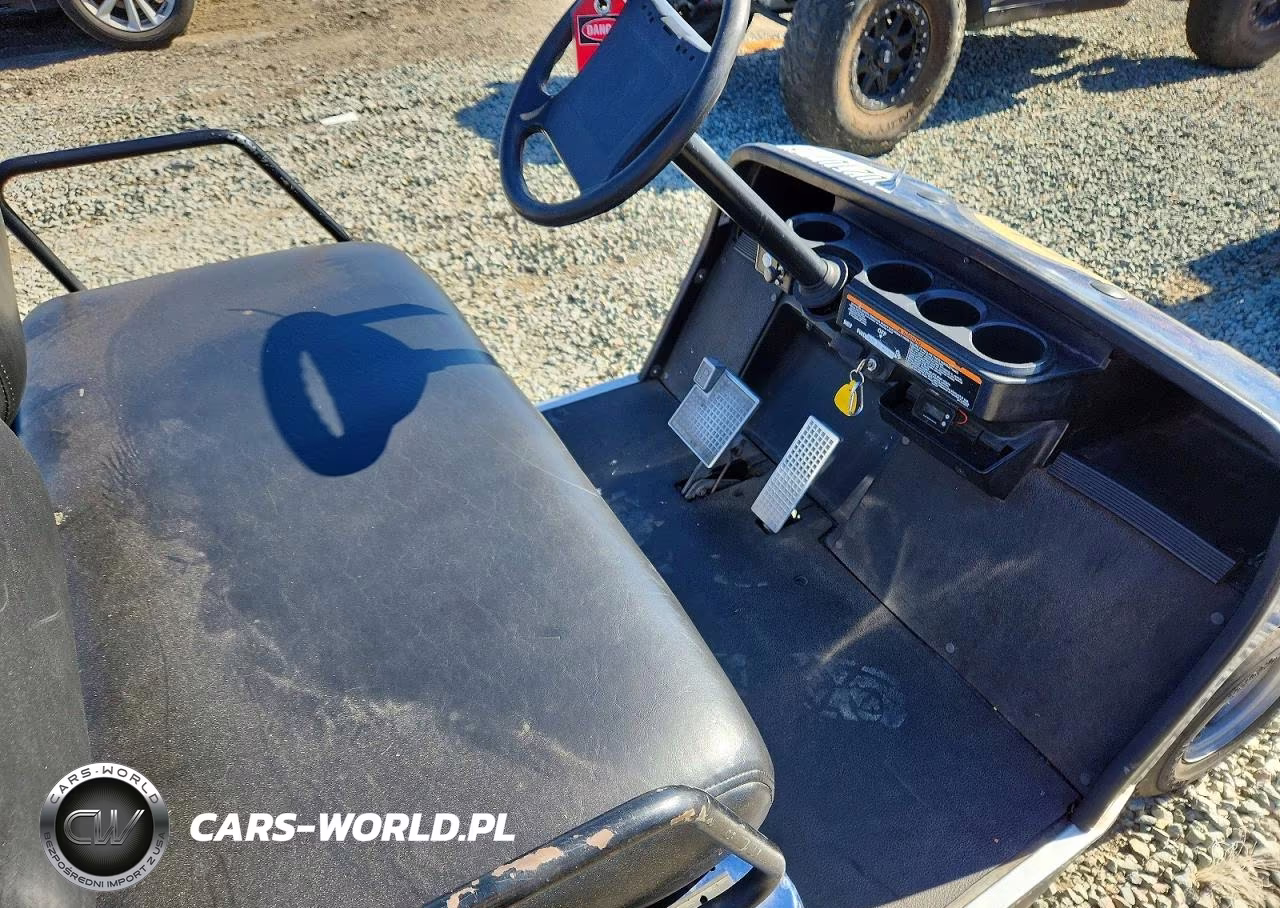 2023 Yamaha Golf Cart VIN:SH4V0100927P - 5