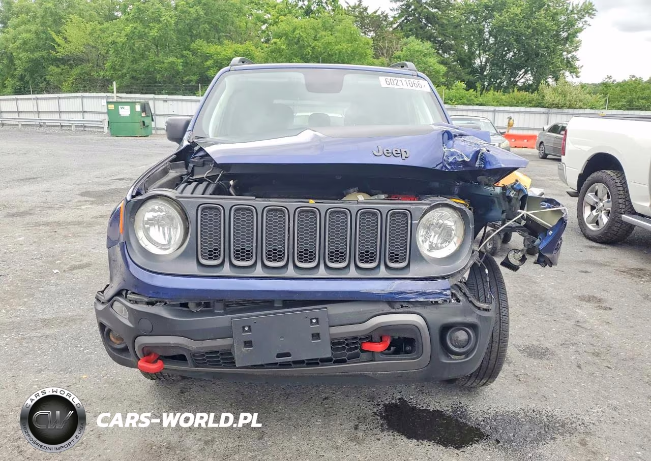 2018 Jeep Renegade Trailhawk VIN:ZACCJBCB4JPH13739 - 5