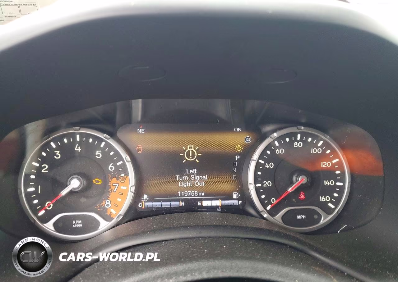 2018 Jeep Renegade Trailhawk VIN:ZACCJBCB4JPH13739 - 9