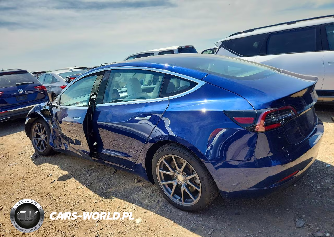 2018 Tesla Model 3 VIN:5YJ3E1EB2JF086204 - 2