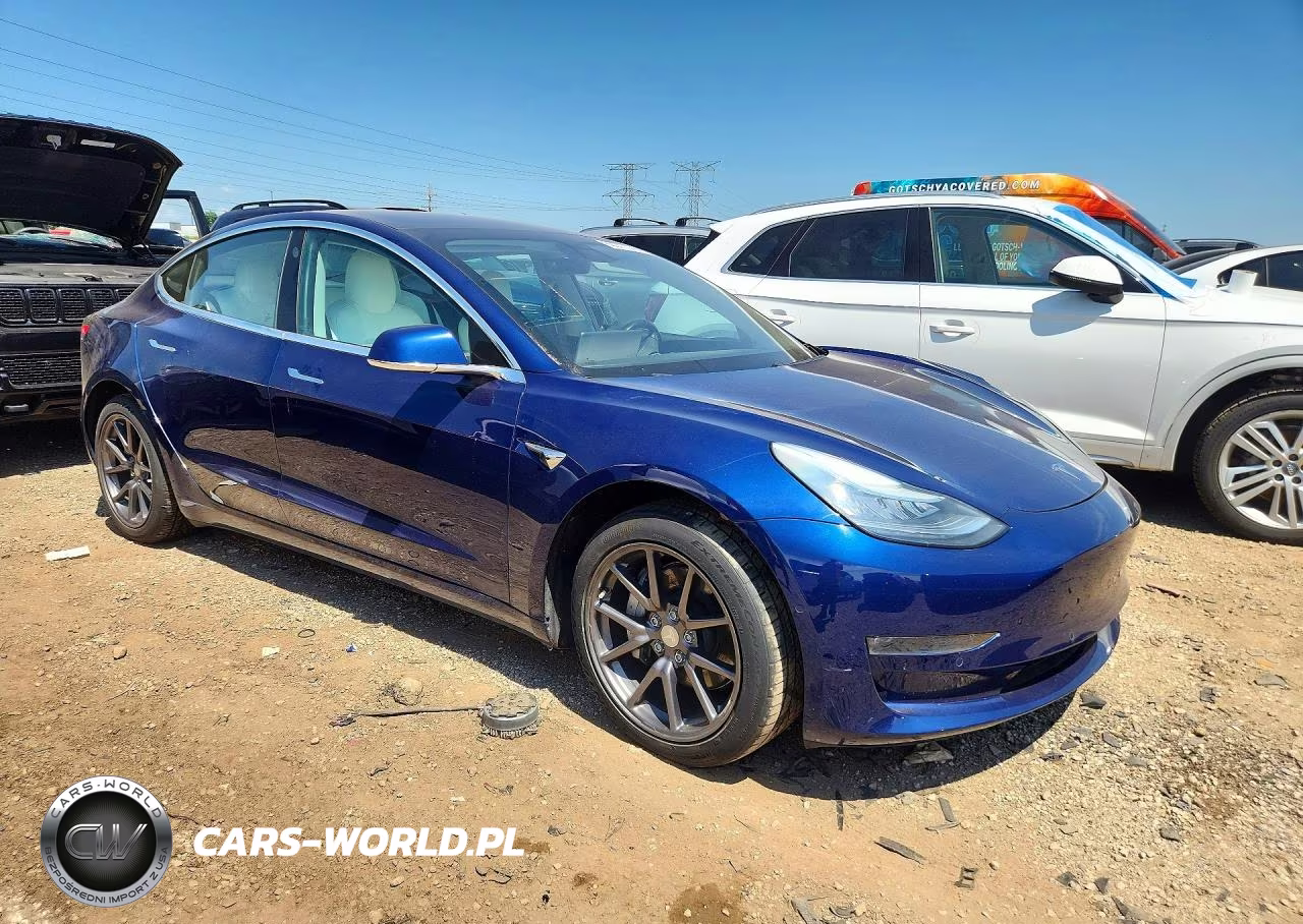 2018 Tesla Model 3 VIN:5YJ3E1EB2JF086204 - 4