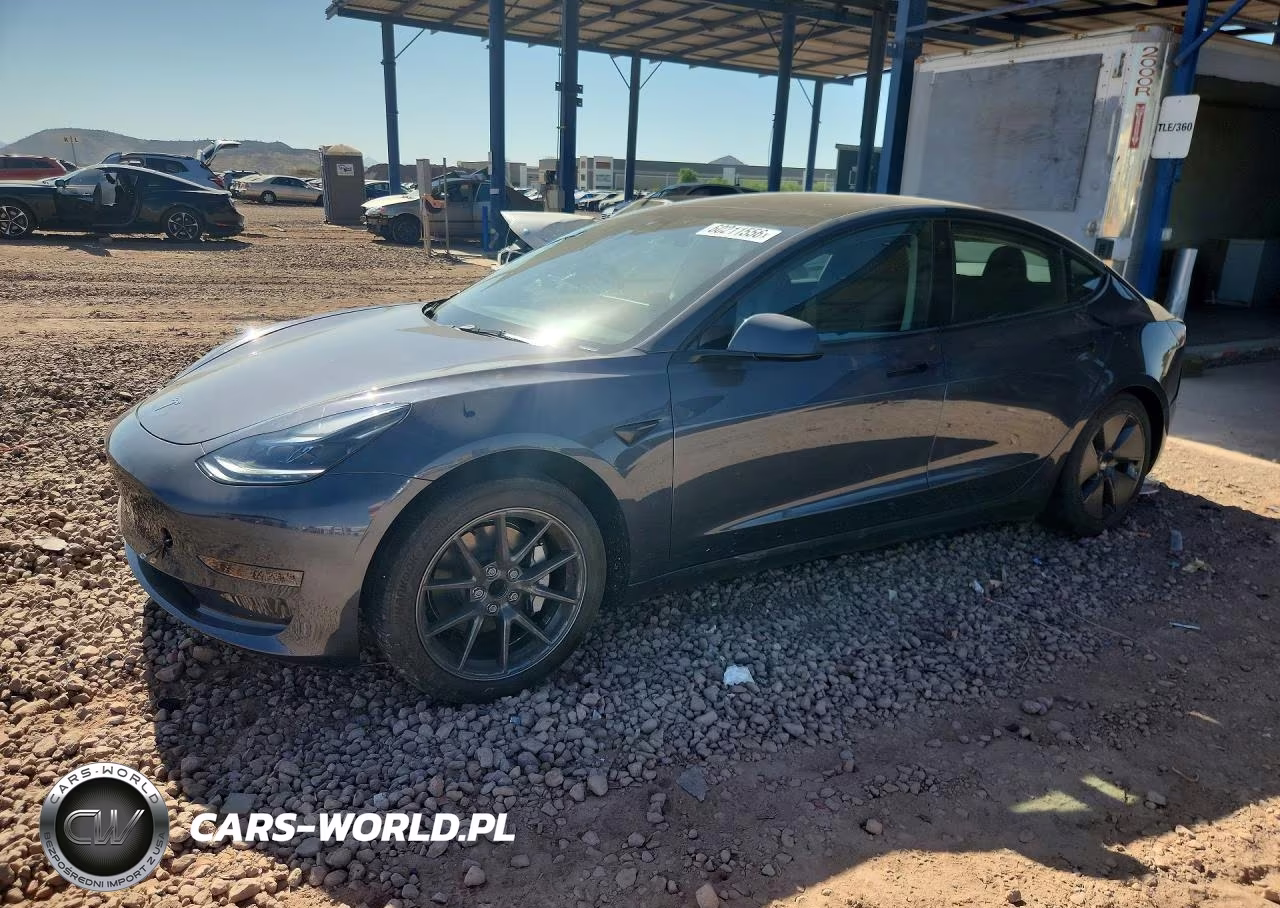 2023 Tesla Model 3 – zdjęcie 1 z 12