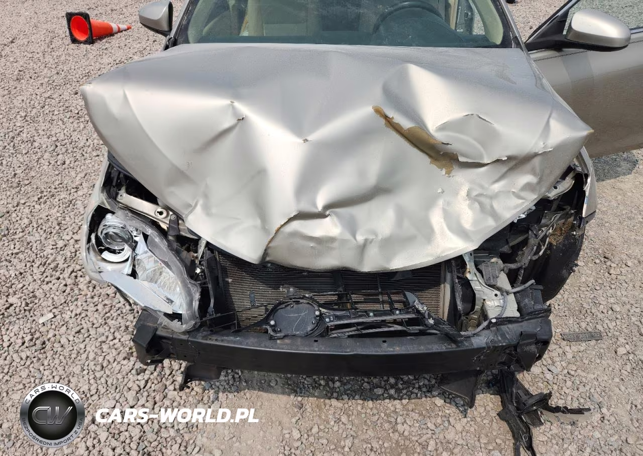 2016 Toyota Camry Le VIN:4T4BF1FKXGR553832 - 11