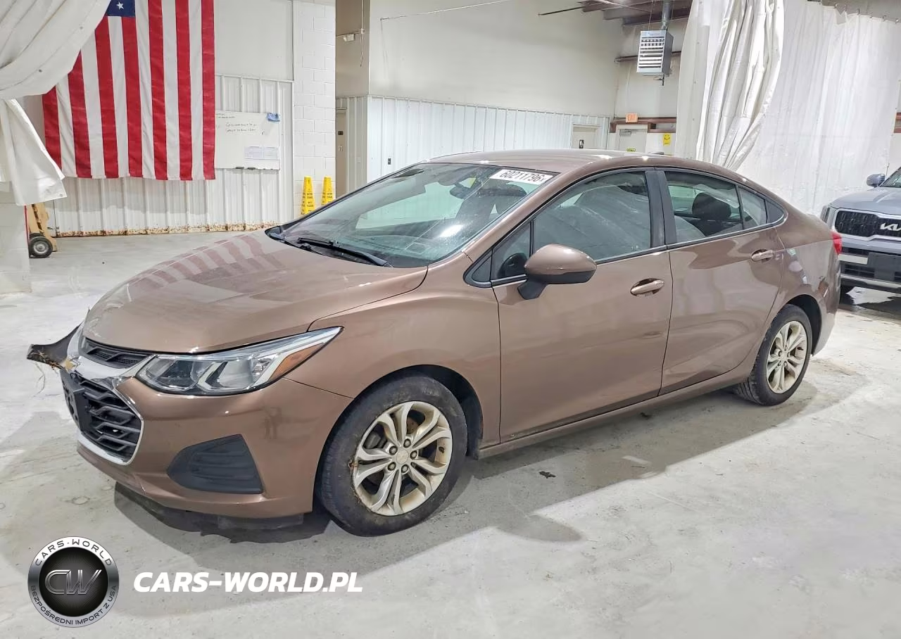 2019 Chevrolet Cruze Ls – zdjęcie 1 z 12