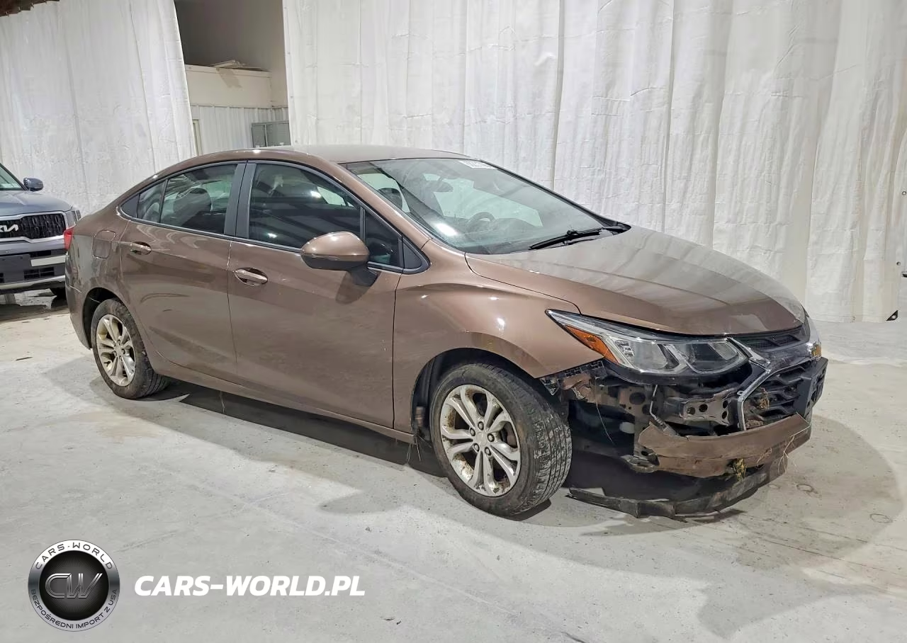 2019 Chevrolet Cruze Ls VIN:1G1BC5SM1K7137223 - 4