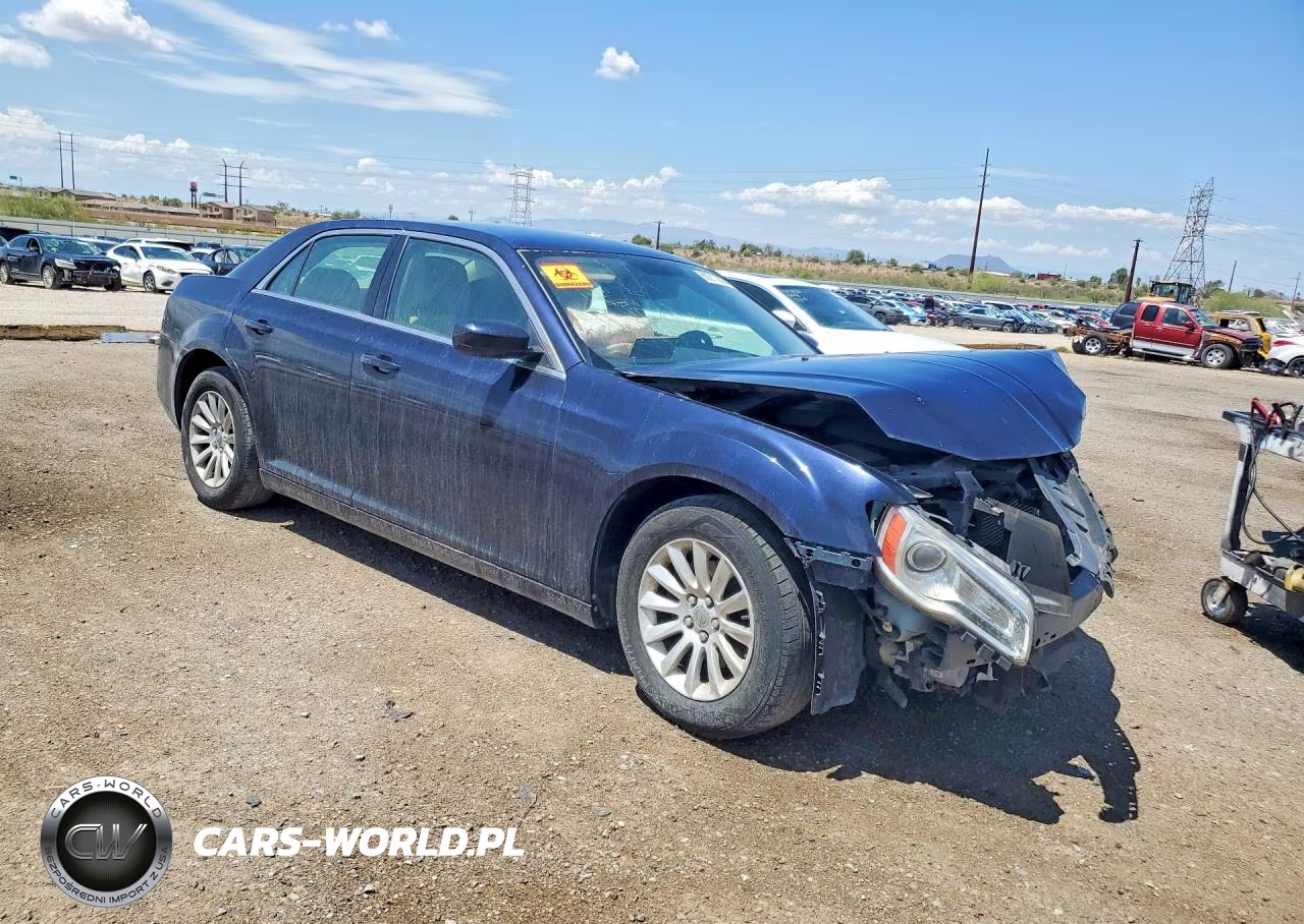 2012 Chrysler 300 VIN:2C3CCAAG7CH181642 - 4