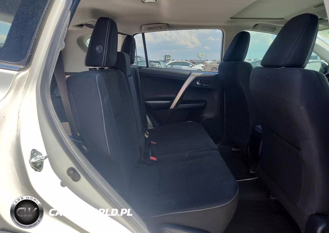 2017 Toyota Rav4 Xle VIN:JTMWFREV7HJ107487 - 11