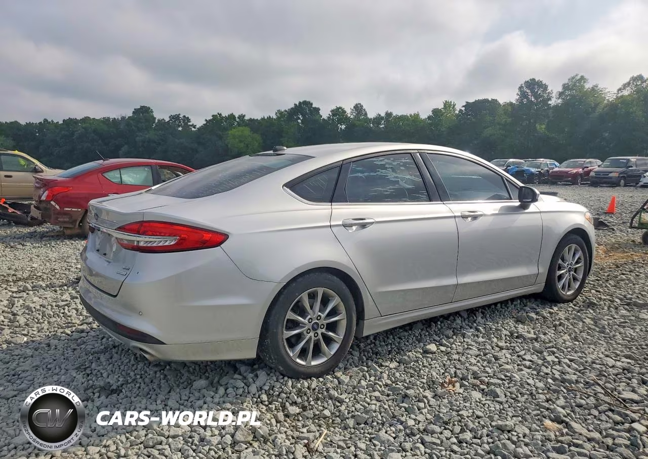 2017 Ford Fusion VIN:3FA6P0HD9HR242221 - 3