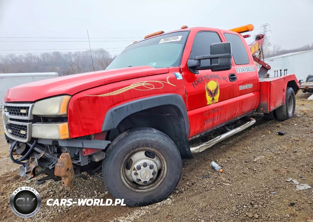 2007 Chevrolet Silverado Tow Truck VIN:1GBJC39DX7E153571 - 3
