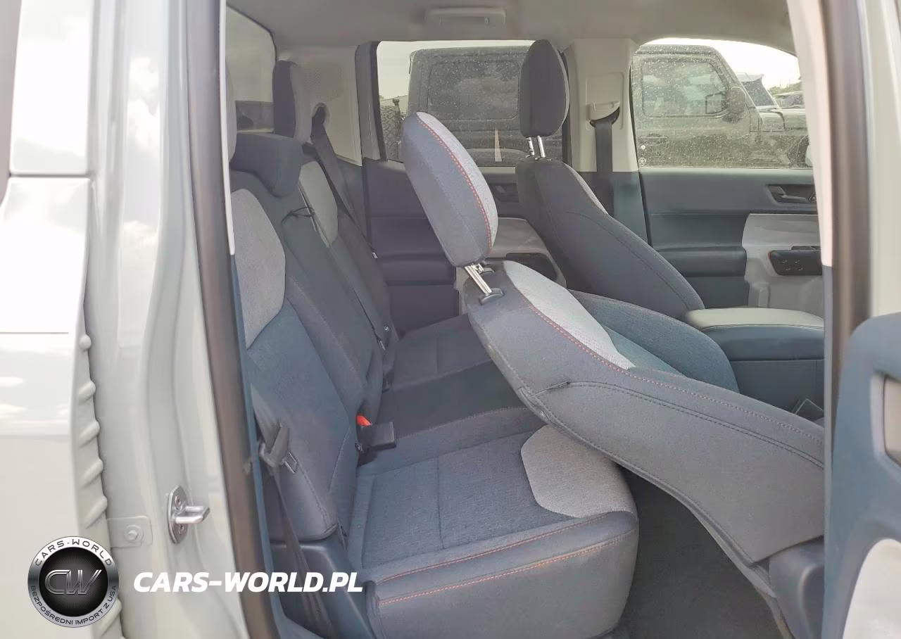 2024 Ford Maverick Xlt VIN:3FTTW8H38RRB67583 - 10