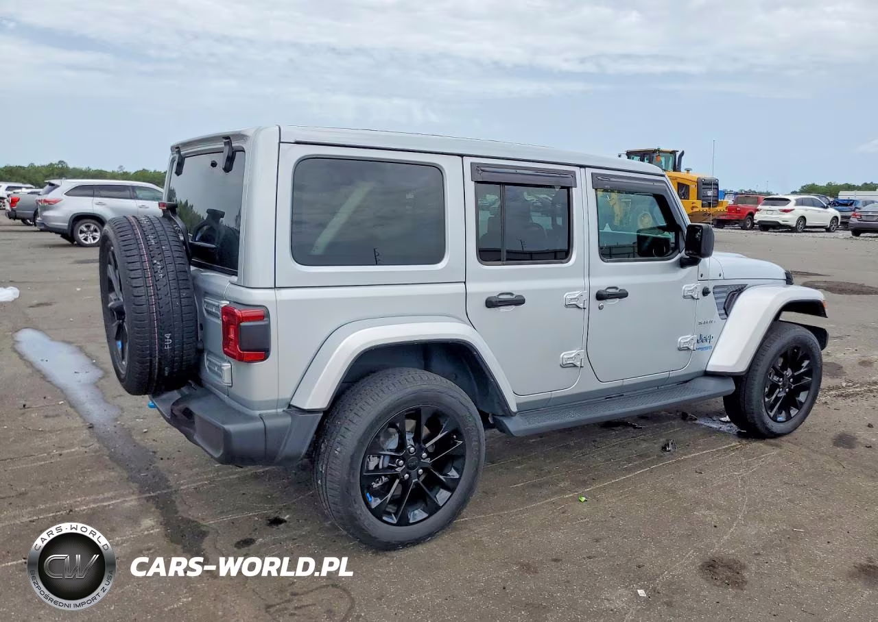 2022 Jeep Wrangler Unlimited Sahara 4Xe VIN:1C4JJXP62NW205554 - 3