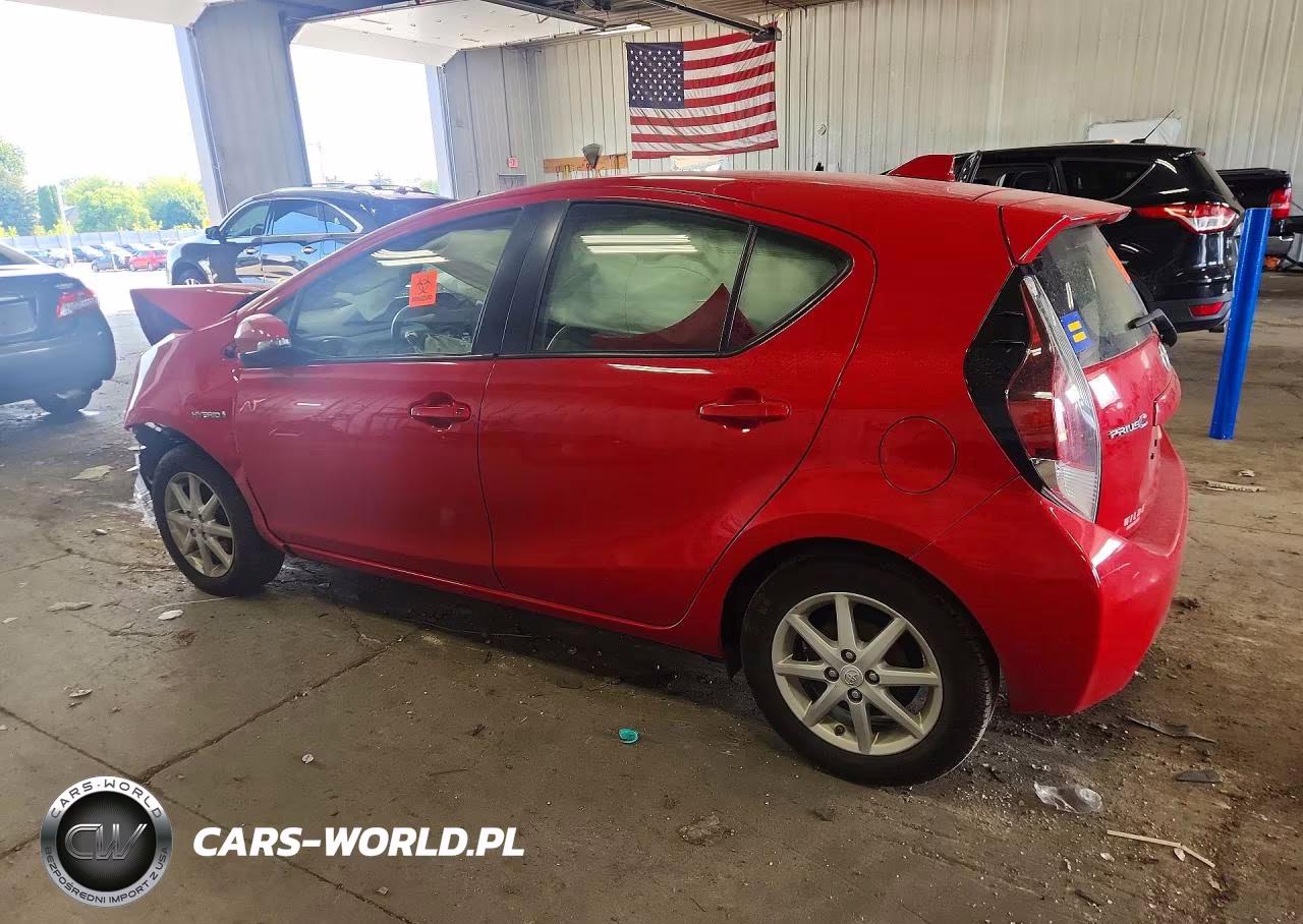 2016 Toyota Prius C Four VIN:JTDKDTB39G1131955 - 2