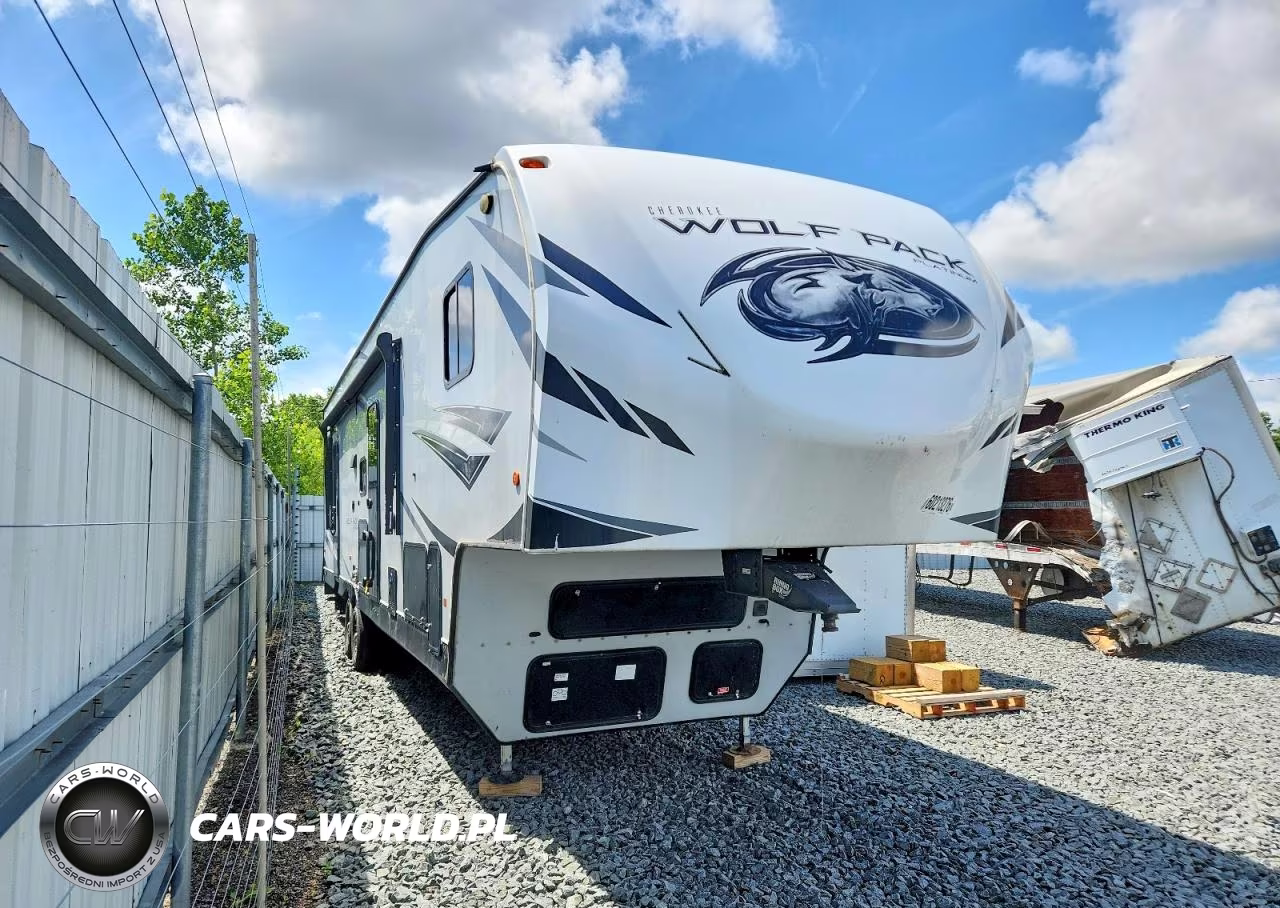 2022 Forest River Wolf Pack Camper – zdjęcie 1 z 10