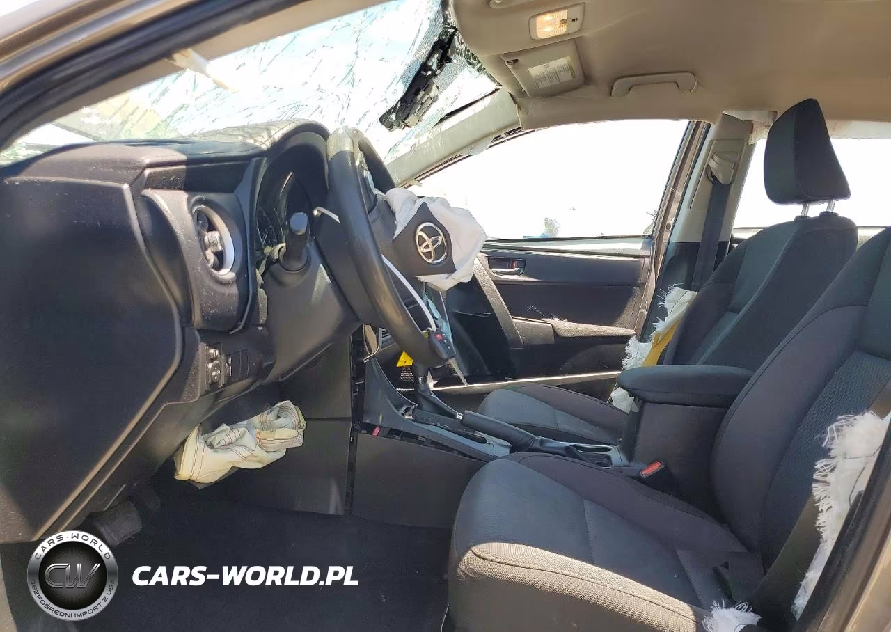 2017 Toyota Corolla Le VIN:5YFBURHE3HP700873 - 7