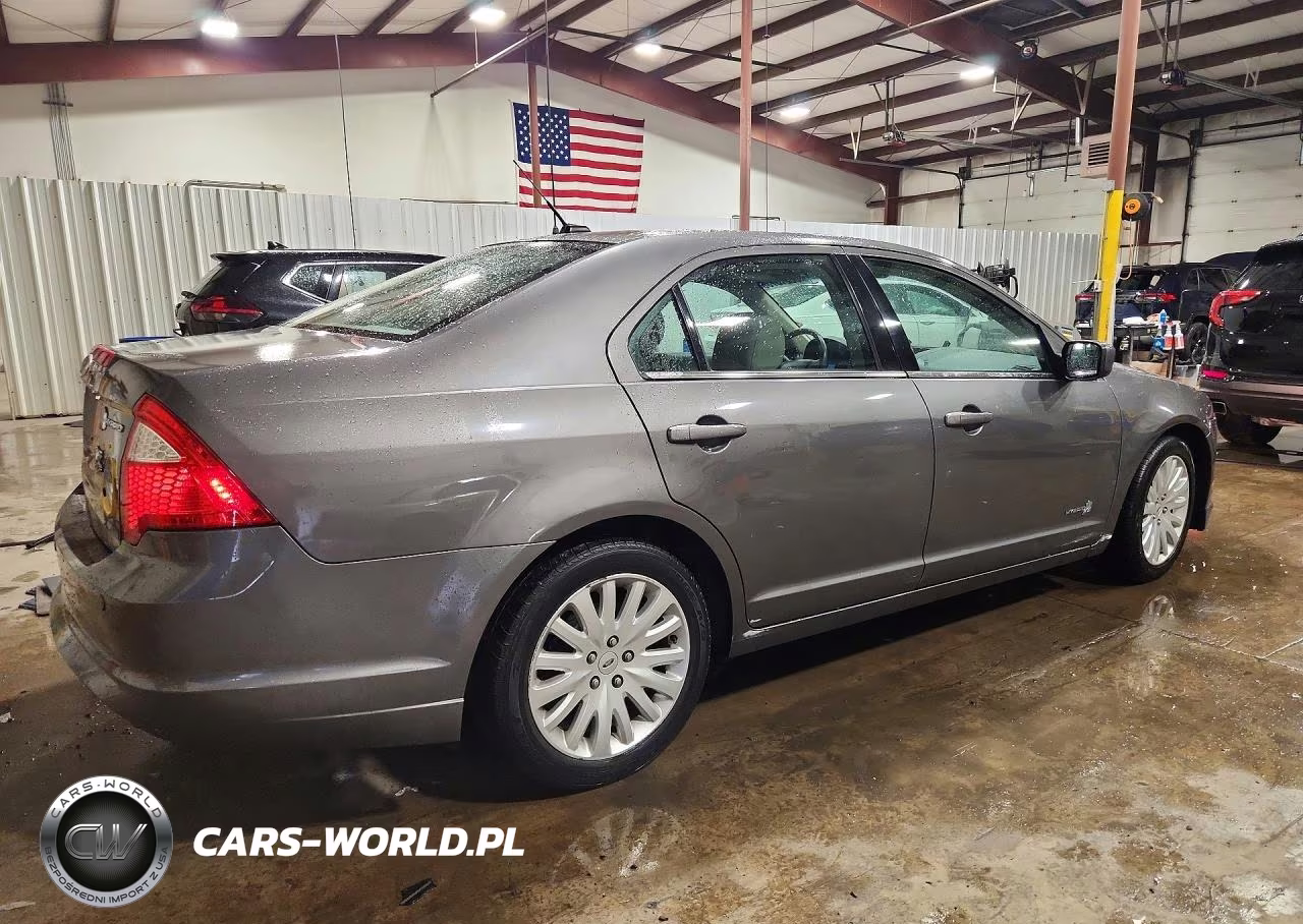 2011 Ford Fusion Hybrid VIN:3FADP0L36BR215197 - 3