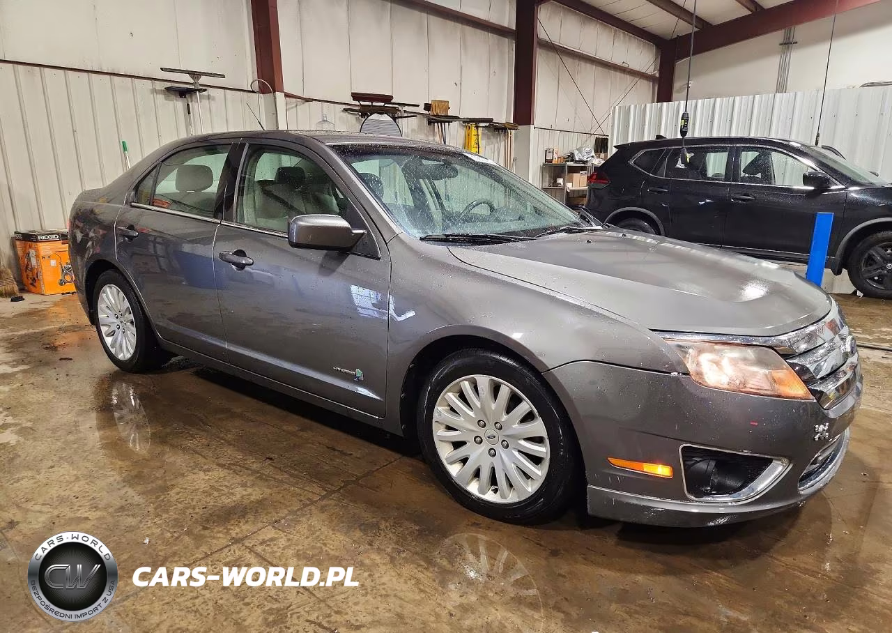 2011 Ford Fusion Hybrid VIN:3FADP0L36BR215197 - 4