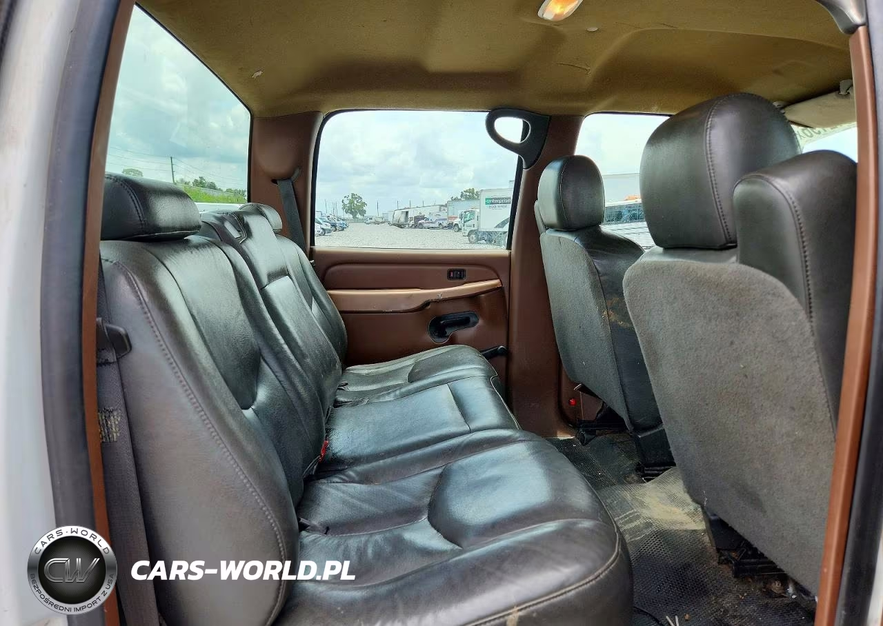 2007 Chevrolet Silverado C3500 VIN:1GCJC33D17F175103 - 6