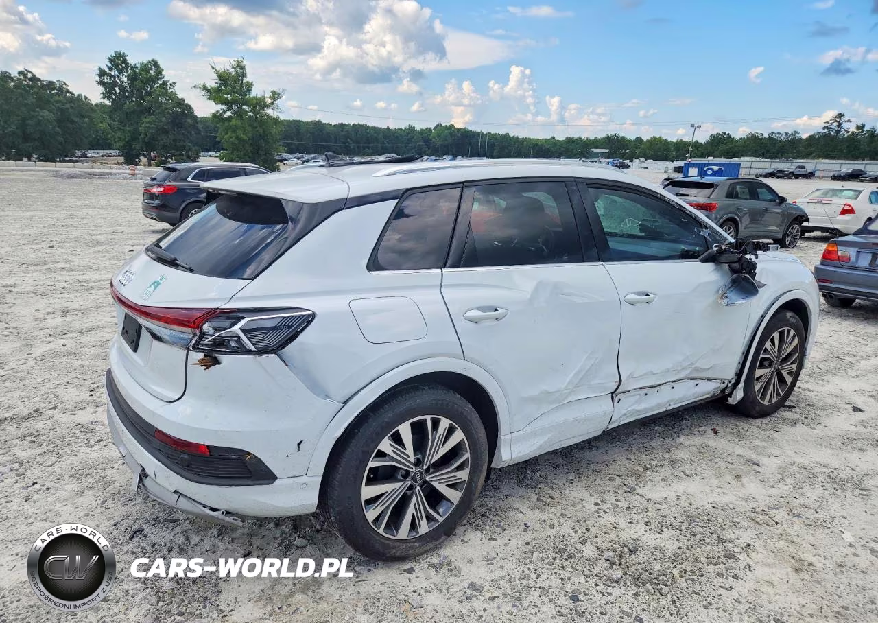 2023 Audi Q4 E-Tron Premium Plus VIN:WA1BCBFZ7PP035325 - 3