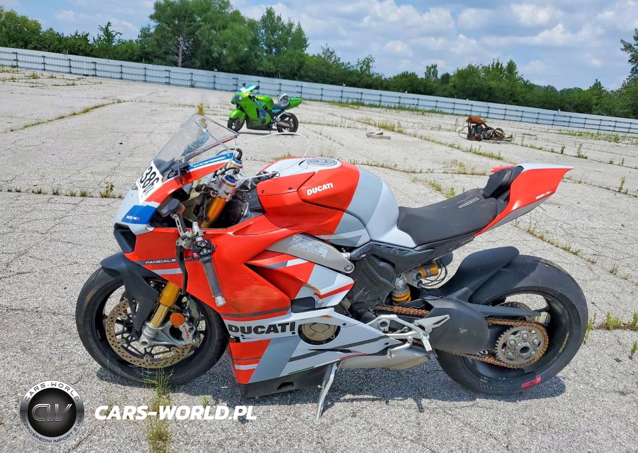 2019 Ducati Panigale V4 VIN:ZDMDAGNW0KB011466 - 3