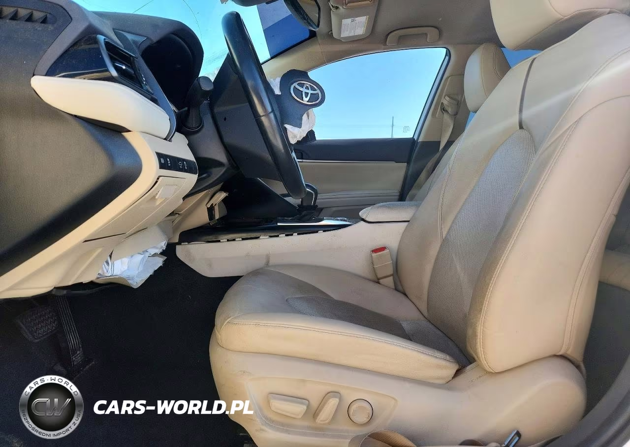 2020 Toyota Camry Xle VIN:4T1F31AK3LU541186 - 7
