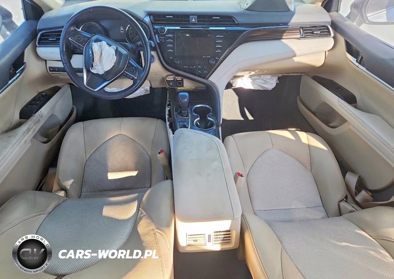 2020 Toyota Camry Xle VIN:4T1F31AK3LU541186 - 8