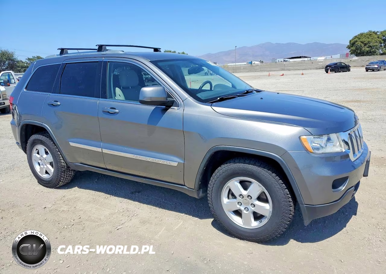 2012 Jeep Grand Cherokee Laredo VIN:1C4RJFAG6CC274146 - 4