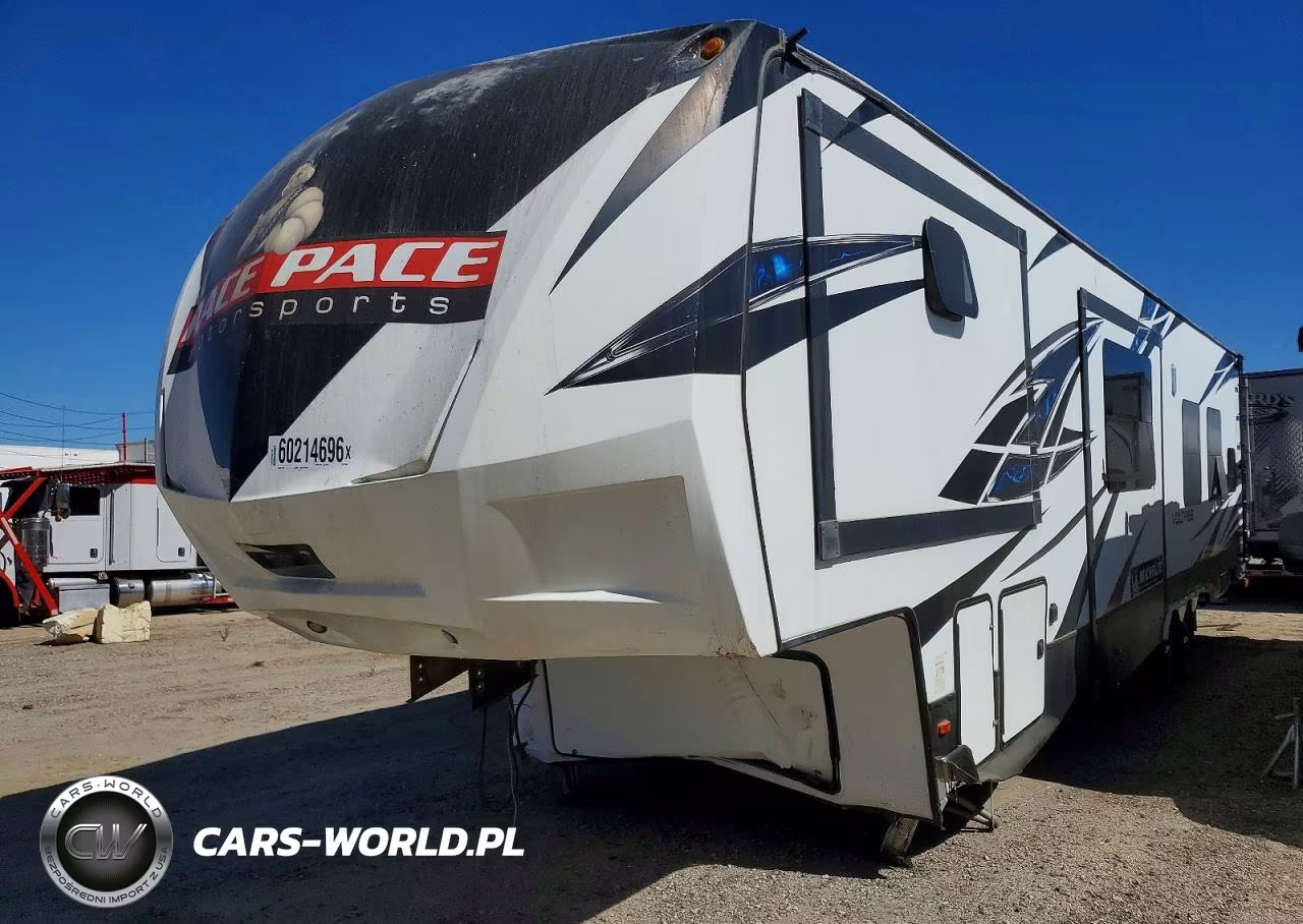 2018 Keystone Keystone VIN:4YDF38136JZ990901 - 2