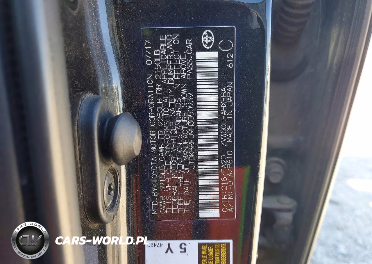 2017 Toyota Prius Two VIN:JTDKBRFU9H3050939 - 12
