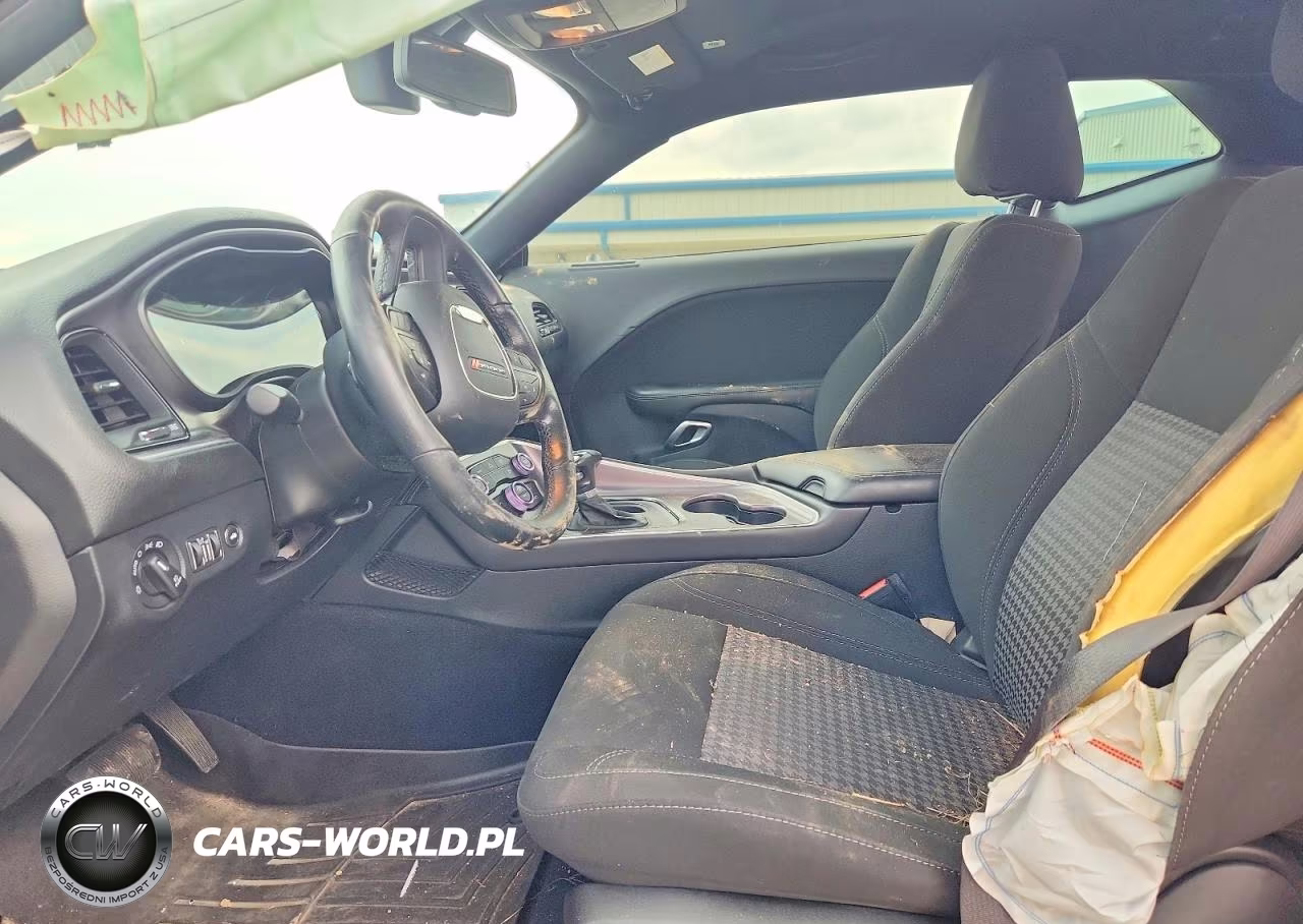 2020 Dodge Challenger Sxt VIN:2C3CDZAG7LH235887 - 7