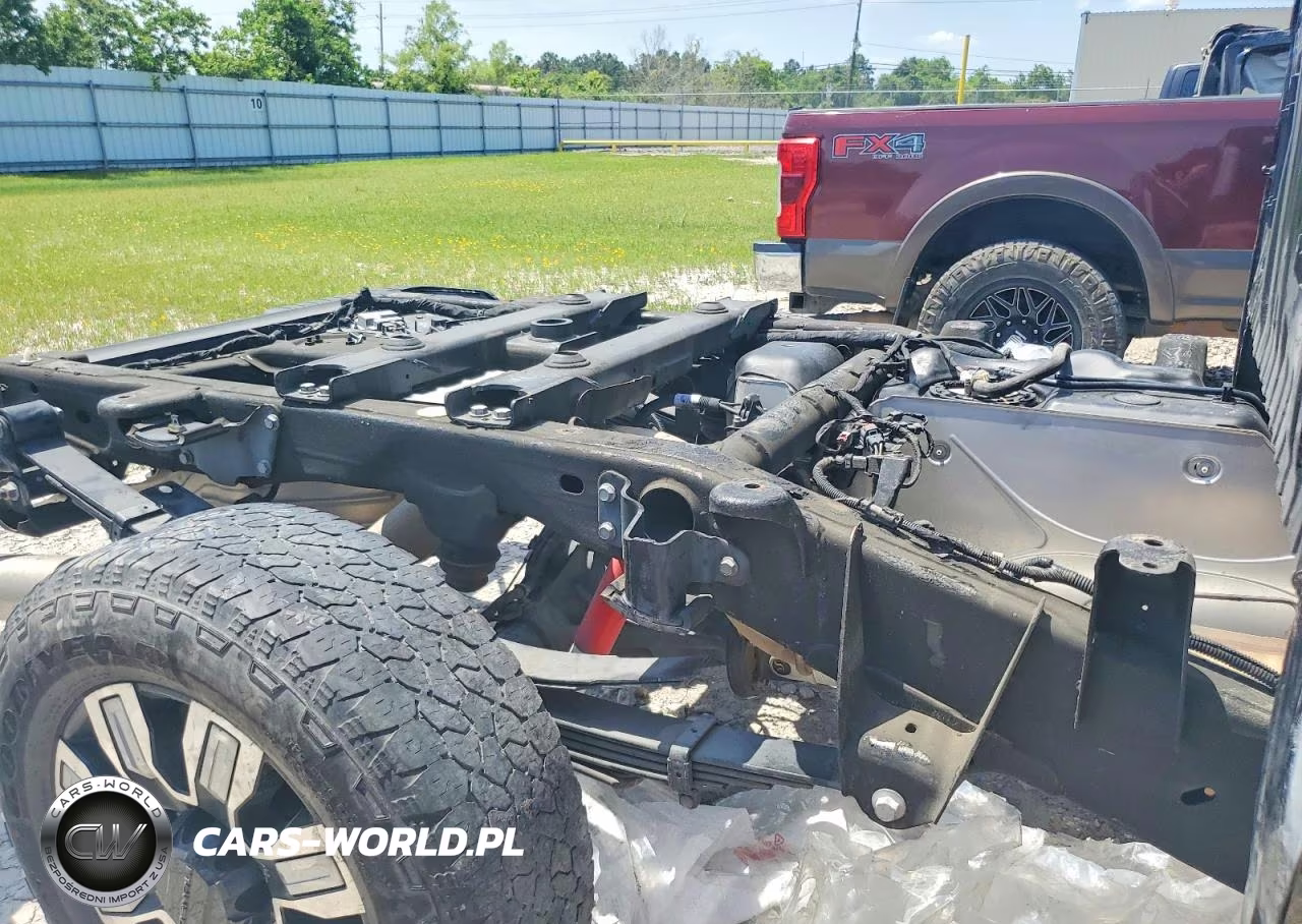 2024 GMC Sierra K3500 Denali Ultimate VIN:1GT49YEY5RF230146 - 10