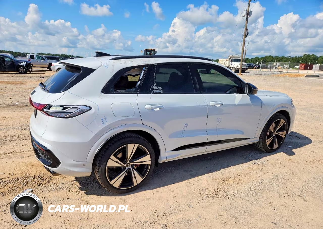 2025 Audi Sq5 Prestige VIN:WA135AGU7S2112082 - 3