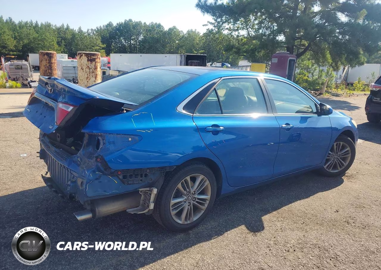 2017 Toyota Camry Se VIN:4T1BF1FK9HU761194 - 3