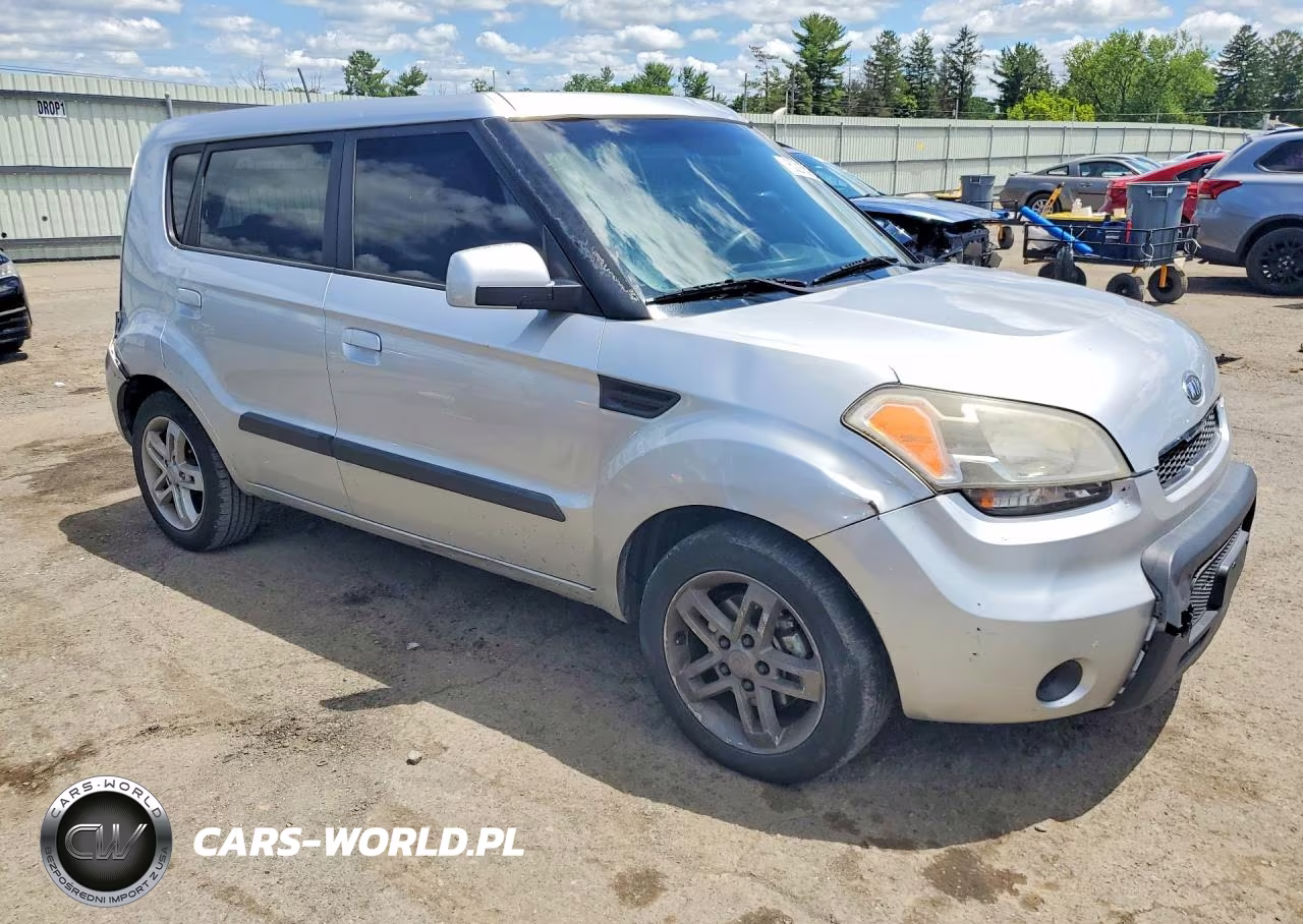 2010 Kia Soul VIN:KNDJT2A28A7155766 - 4