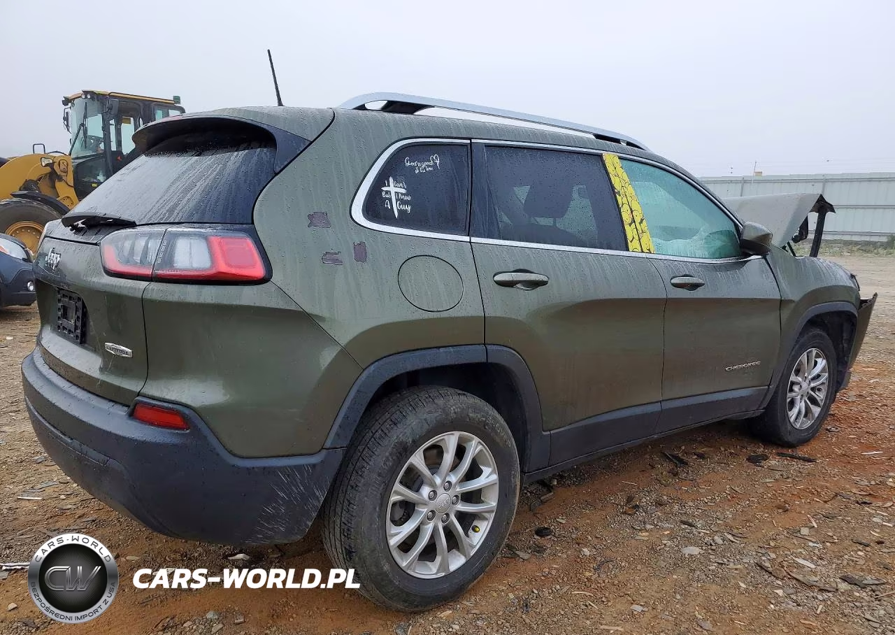 2019 Jeep Cherokee Latitude VIN:1C4PJMCB4KD349562 - 3