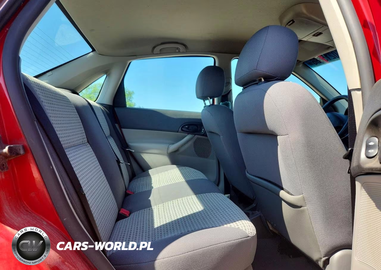 2007 Ford Focus Zx4 VIN:1FAFP34N57W115526 - 10