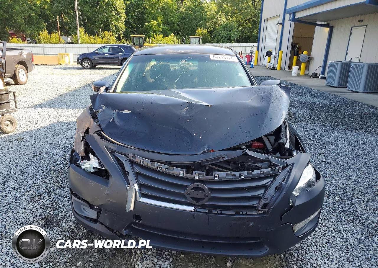 2014 Nissan Altima 2.5 S VIN:1N4AL3AP9EC296575 - 5