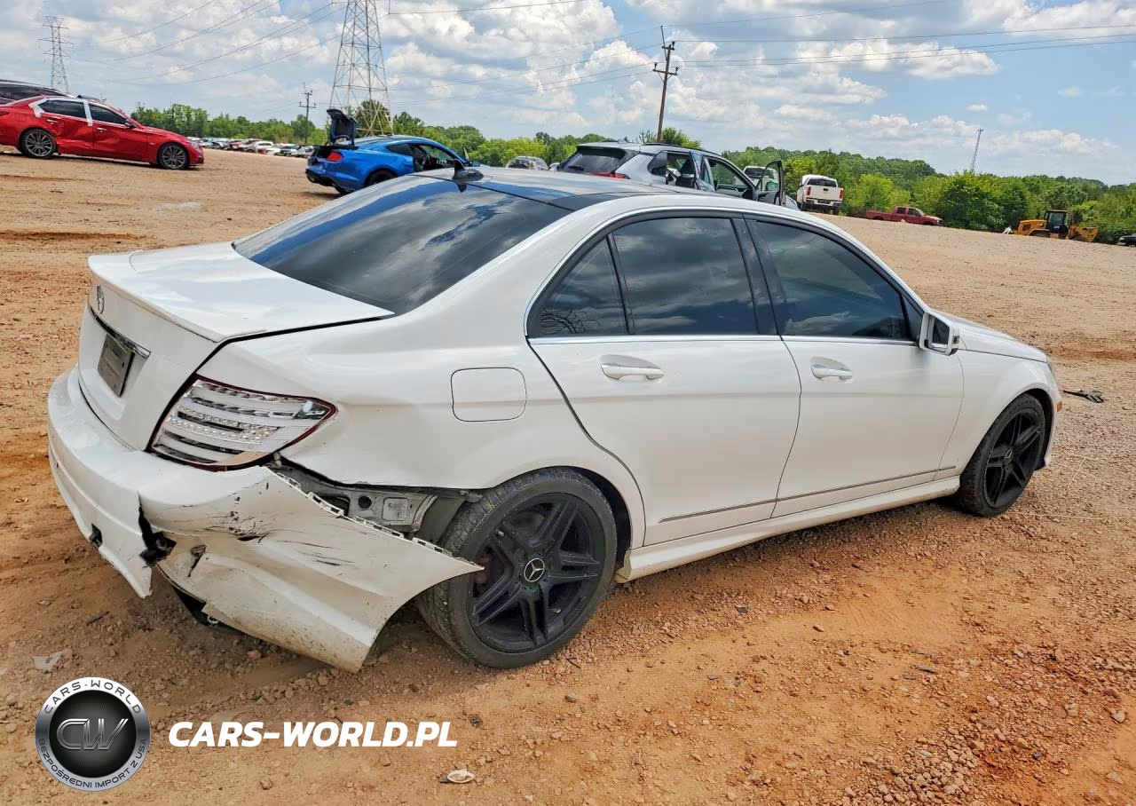 2013 Mercedes-Benz C 250 VIN:WDDGF4HB5DA835141 - 3