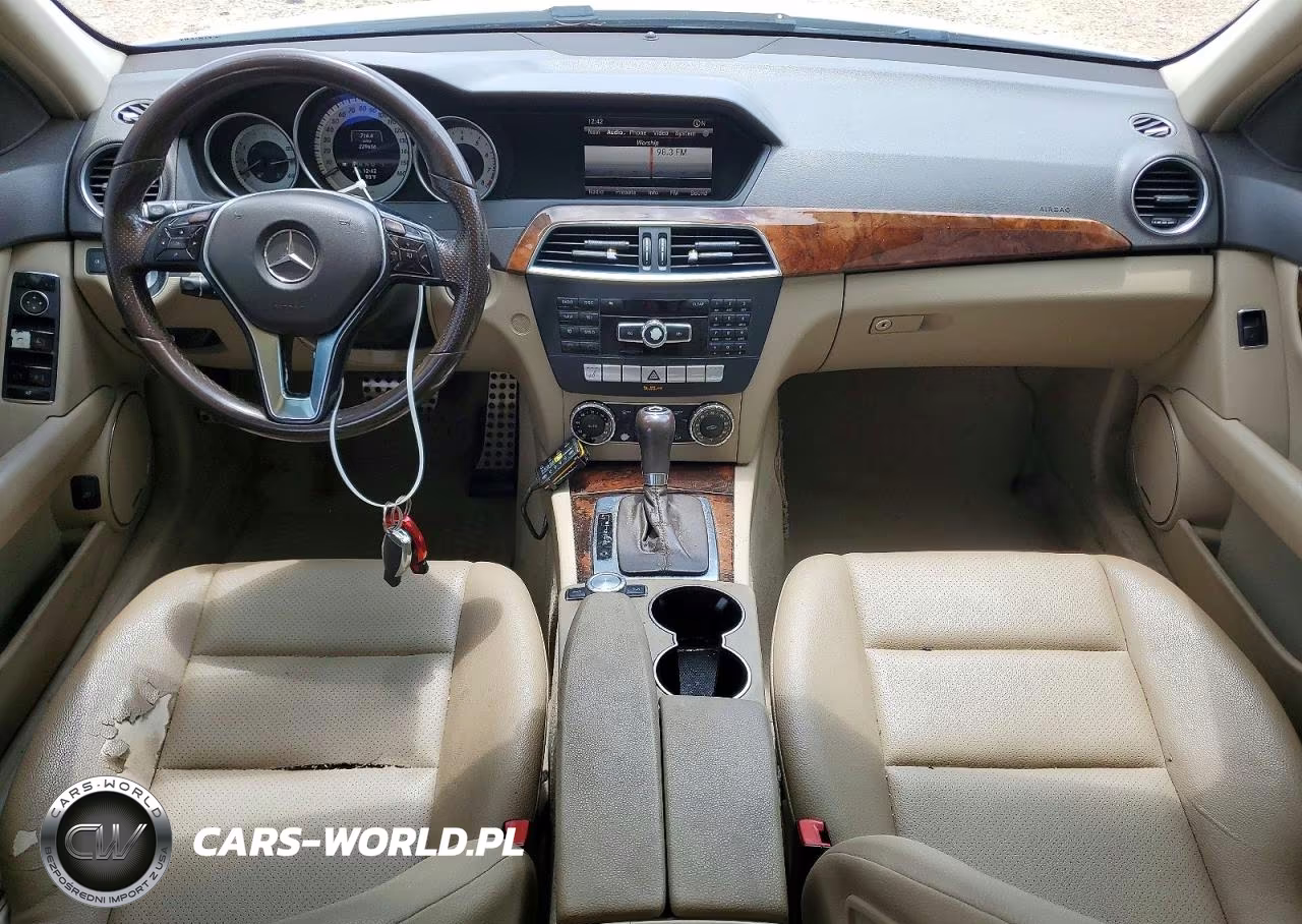 2013 Mercedes-Benz C 250 VIN:WDDGF4HB5DA835141 - 8