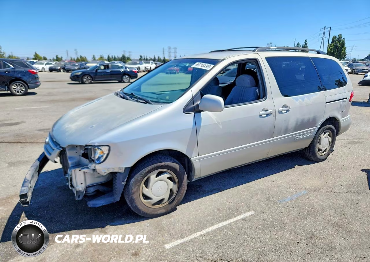 2003 Toyota Sienna Le
