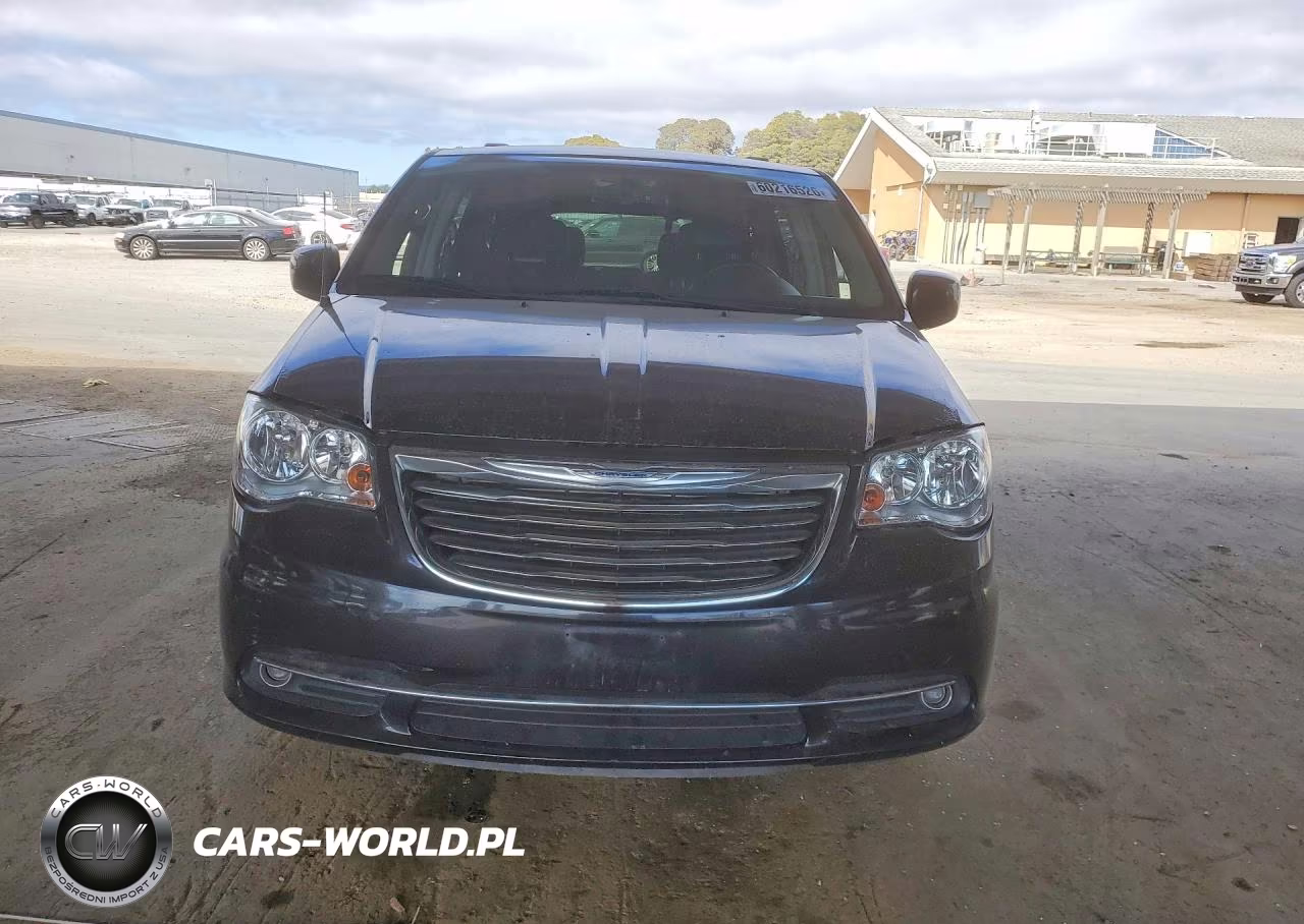 2014 Chrysler Town & Country Touring VIN:2C4RC1BG8ER382953 - 5