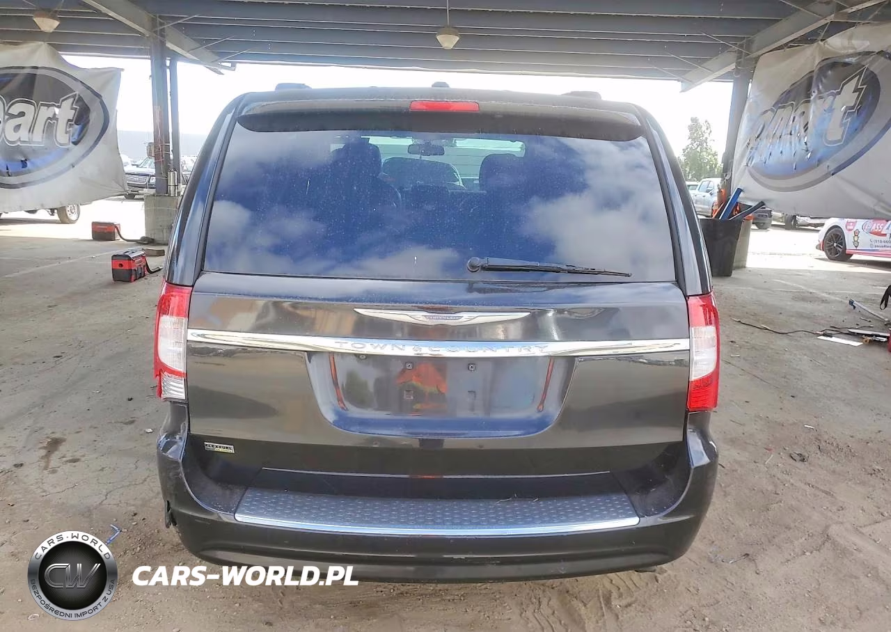 2014 Chrysler Town & Country Touring VIN:2C4RC1BG8ER382953 - 6