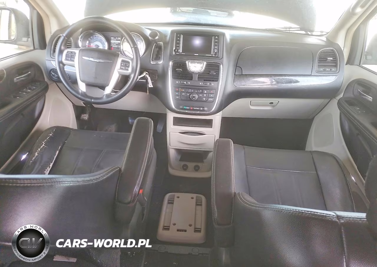 2014 Chrysler Town & Country Touring VIN:2C4RC1BG8ER382953 - 8