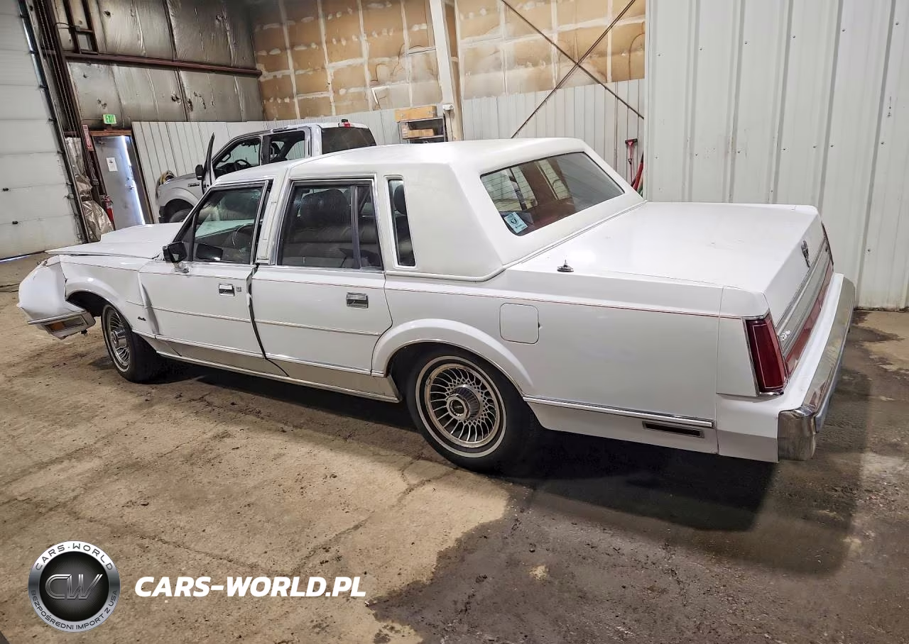 1998 Lincoln Town Car Executive VIN:1LNBM81F9JY634730 - 2